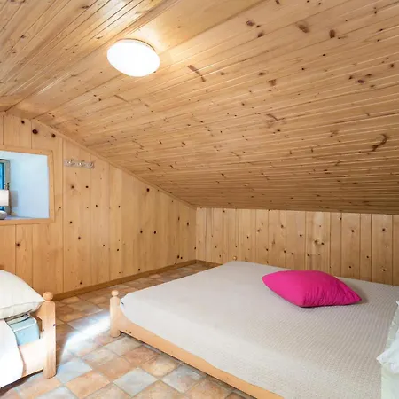 Pet Friendly In With Kitchen Holiday home *